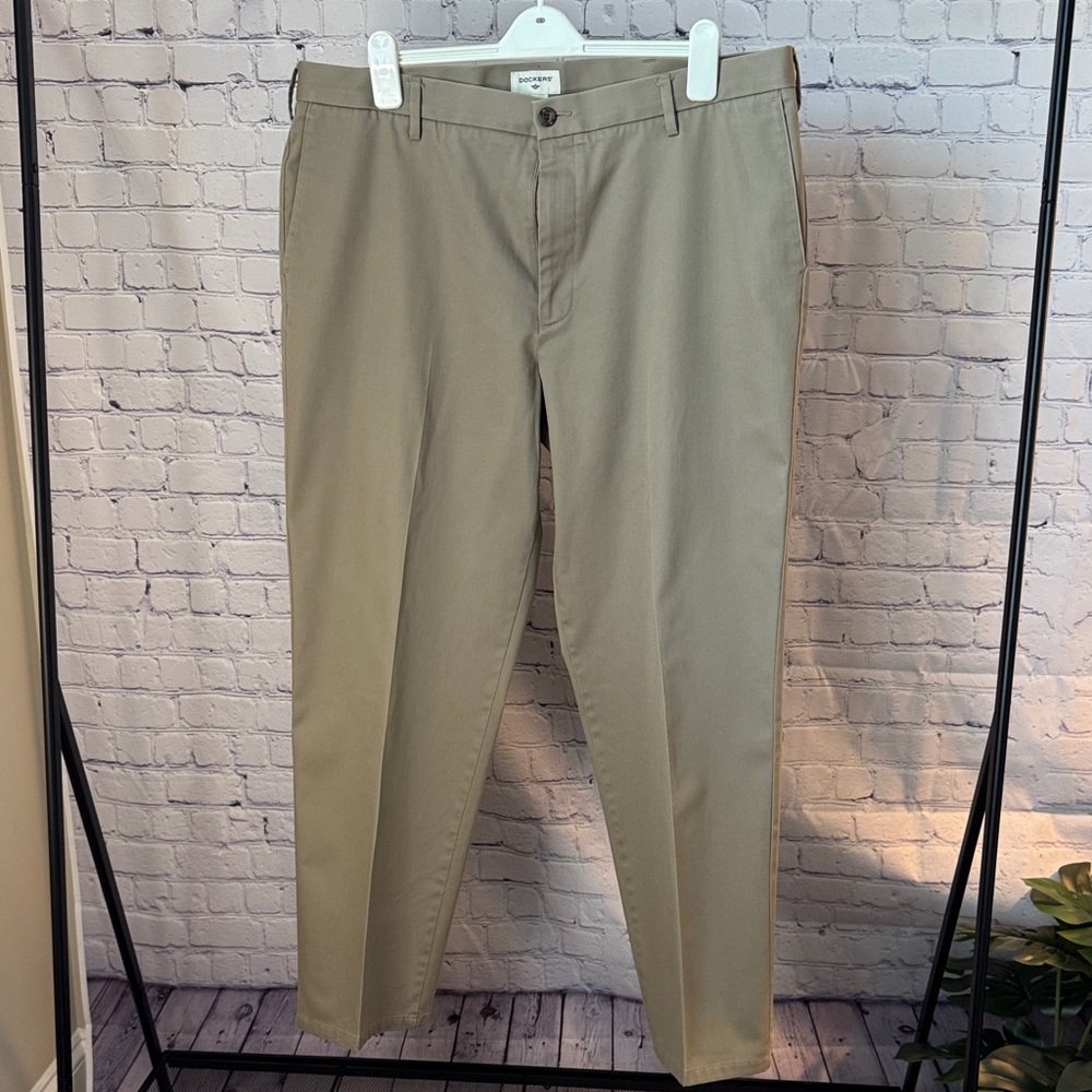 Men’s Dockers Chino Pants 40/32